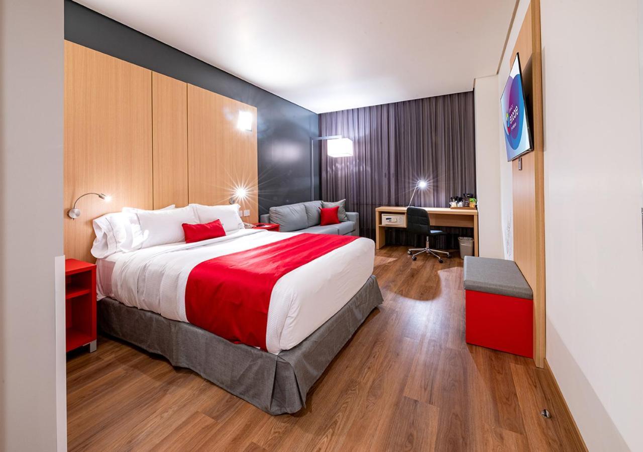 Ramada Encore By Wyndham Guadalajara Aeropuerto Las Pintas Exteriér fotografie